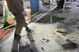 临汾地下车库堵漏施工视频
